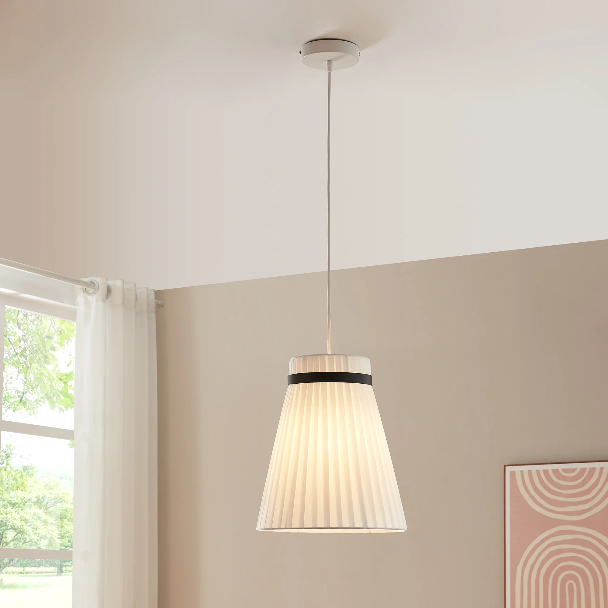Hanglamp Broughton E27 stoffen lampenkap wit met zwarte ring lux.pro