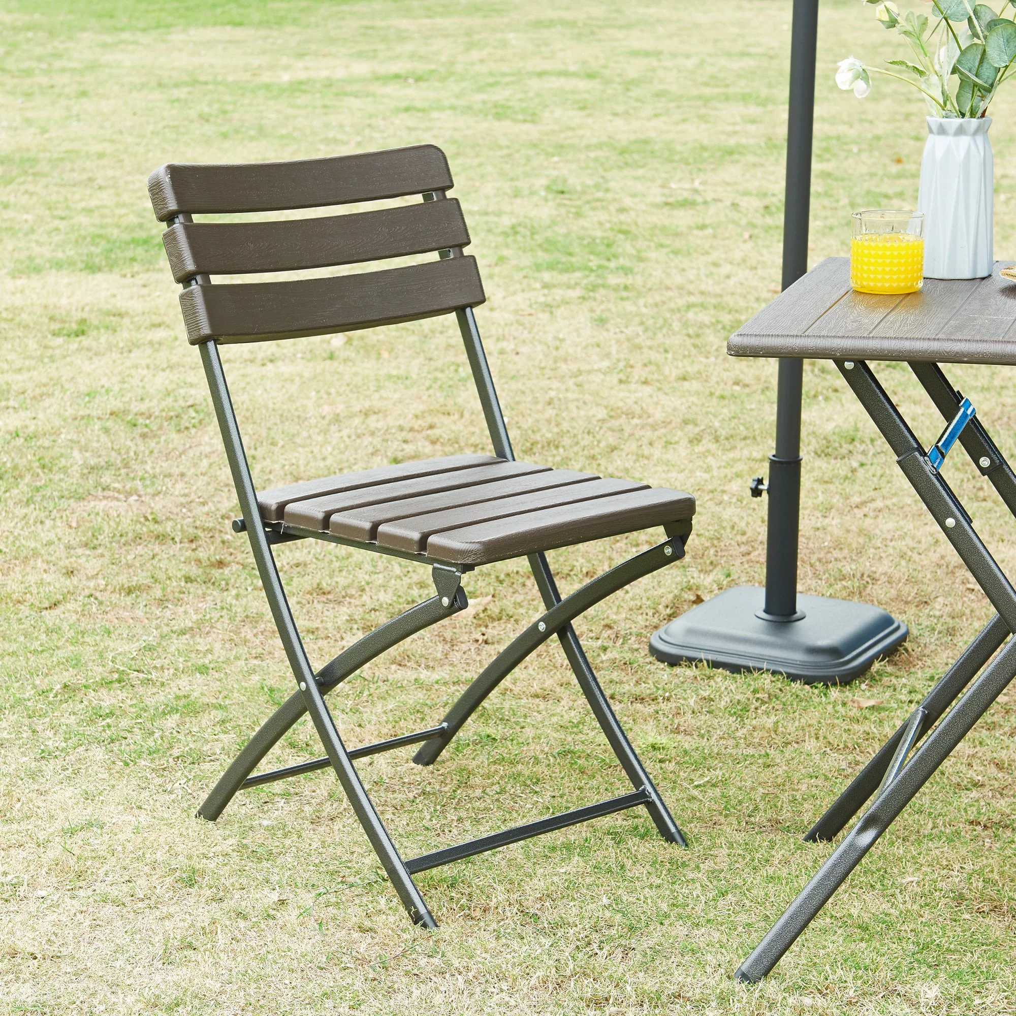 Klapstoel Lillestrøm set van 2 tuinstoelen 81x46x58 cm houtlook donkerbruin [en.casa] - Image 2
