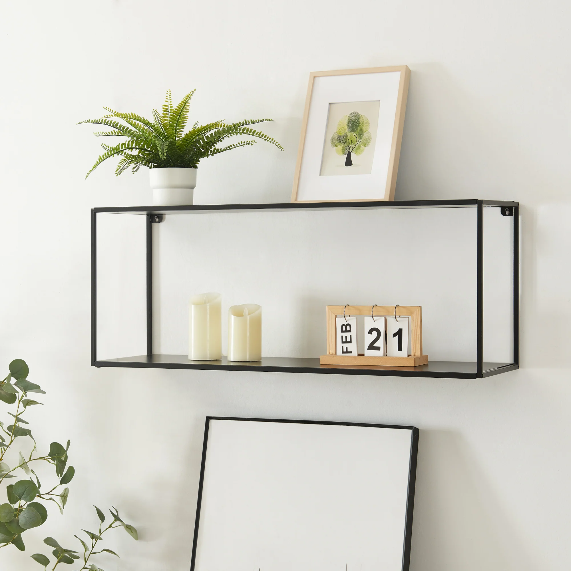 Wandrek Notodden met 2 planken staal zwart [en.casa]